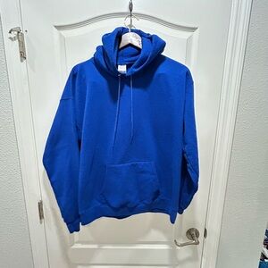 Hanes Blue Sweatshirt Classic Design